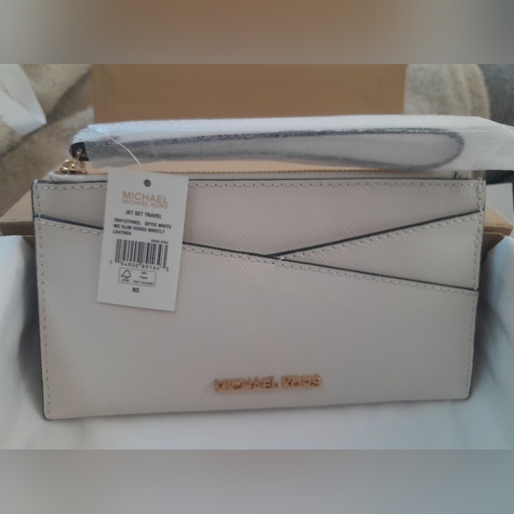 Michael Kors Travel Leather Wristlet In Optic White 🌺 NWT 🌺 With Gift Box
